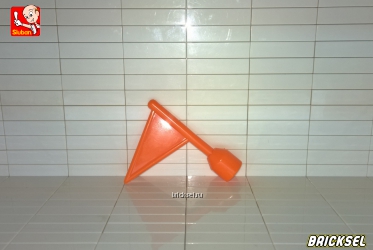 Флаг треугольный оранжевый