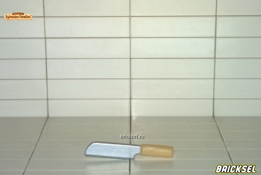 Нож кухонный с бежевой ручкой